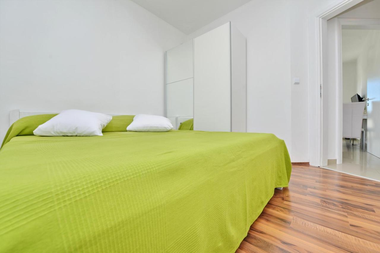 Apartments Verita Pakoštane Kültér fotó