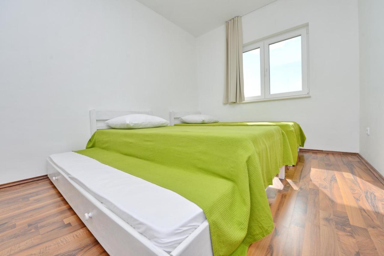 Apartments Verita Pakoštane Kültér fotó