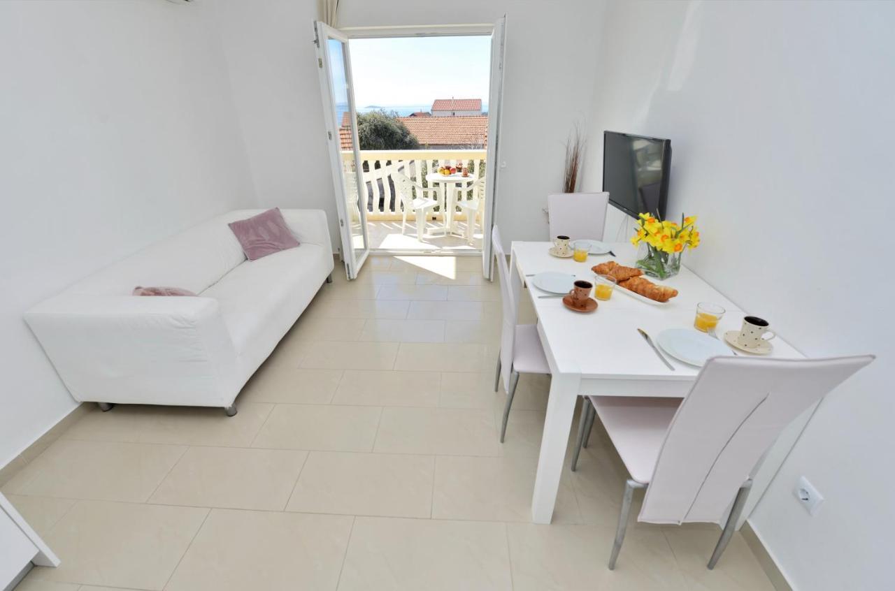 Apartments Verita Pakoštane Kültér fotó